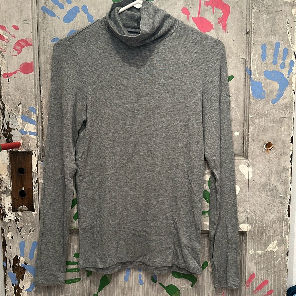 Aerie Gray Long Sleeve Turtleneck Top